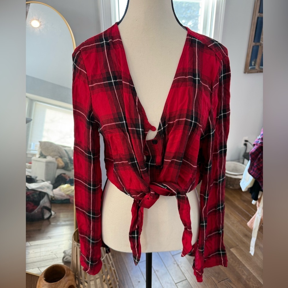 Wild Fable Red Plaid Cropped  Tie-Front Blouse